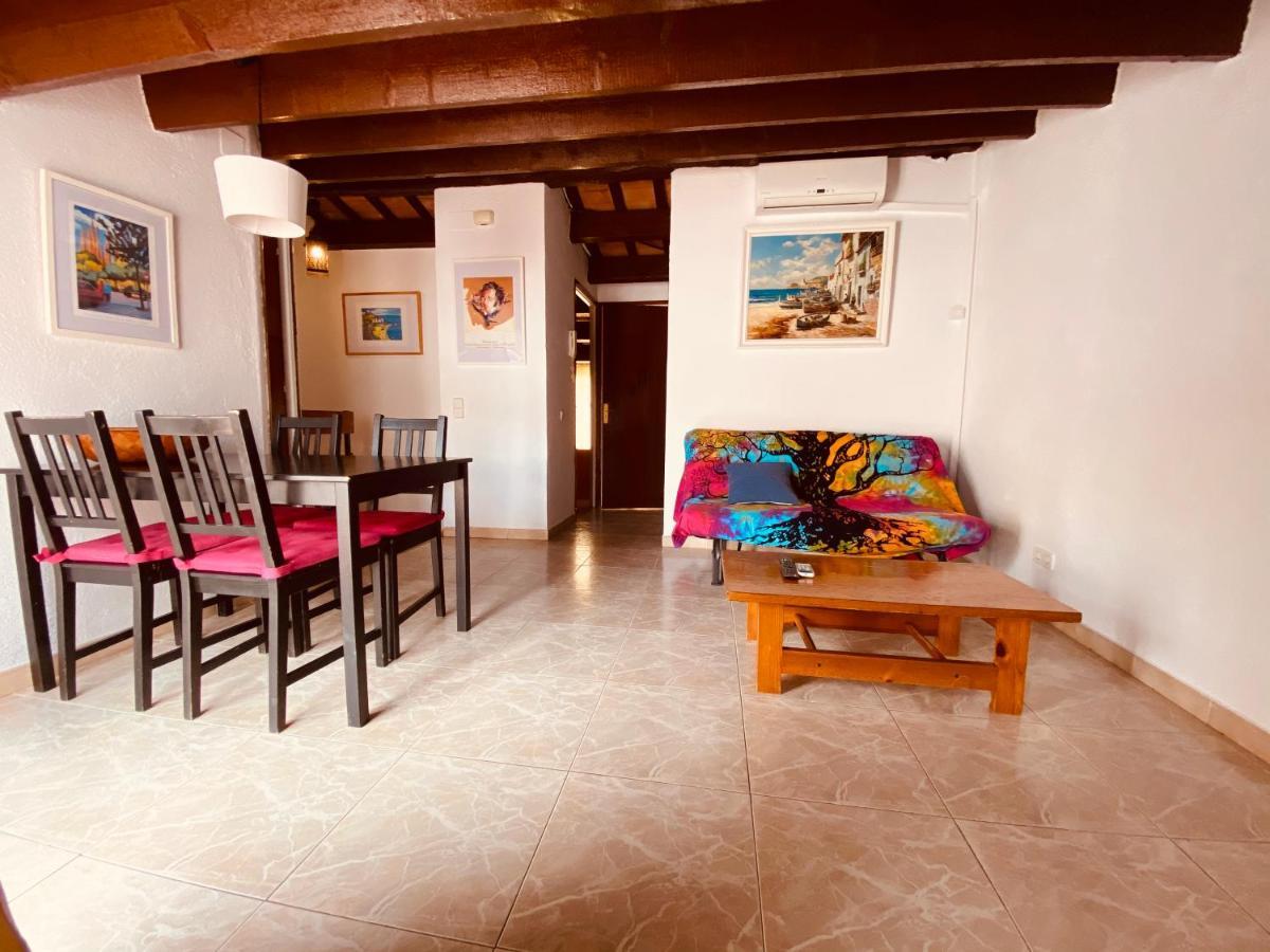 Apartamentos Mitus Канет де Мар Екстериор снимка